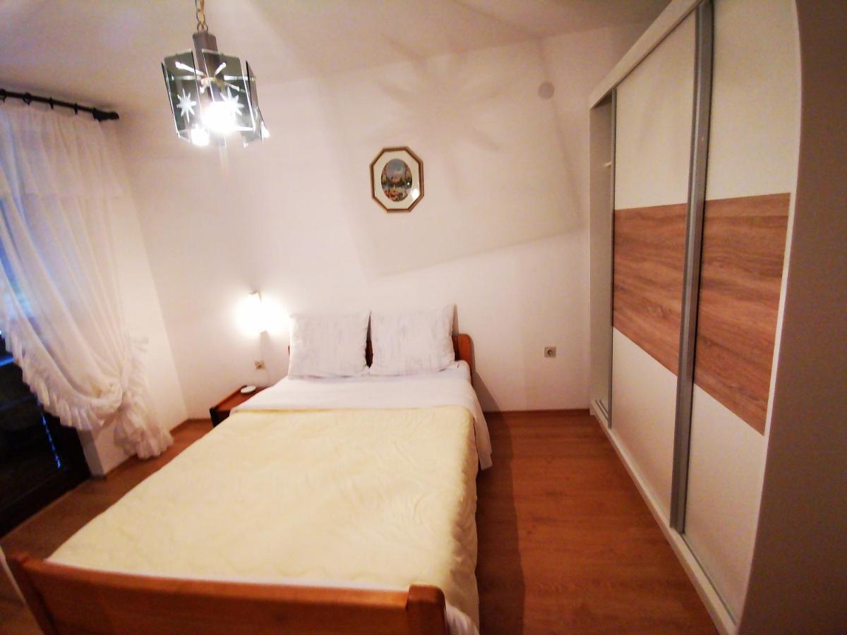 Apartment Dasek Ii, Njivice Extérieur photo